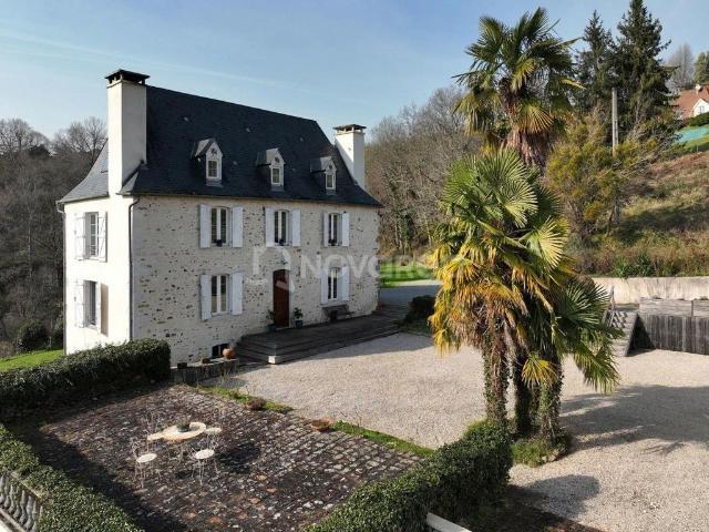 Maison de prestige de 445 m2 en vente Jurançon, France