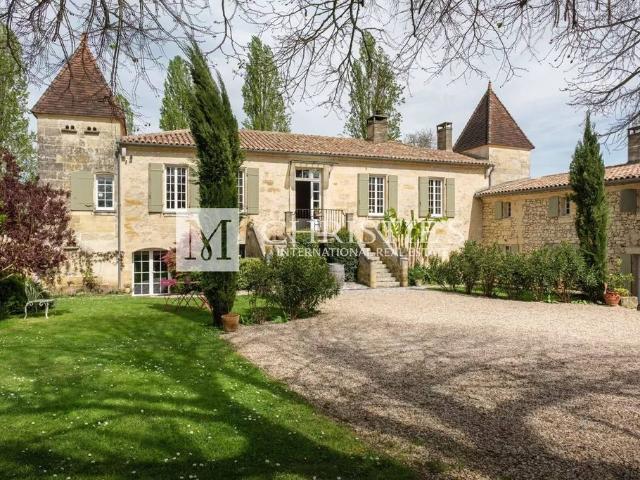 Maison de 21 pièces de luxe en vente à Saint Émilion, France