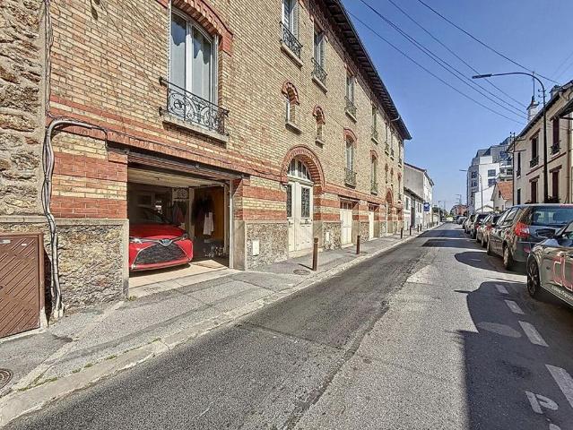 Maison de prestige de 66 m2 en vente Villejuif, Île de France