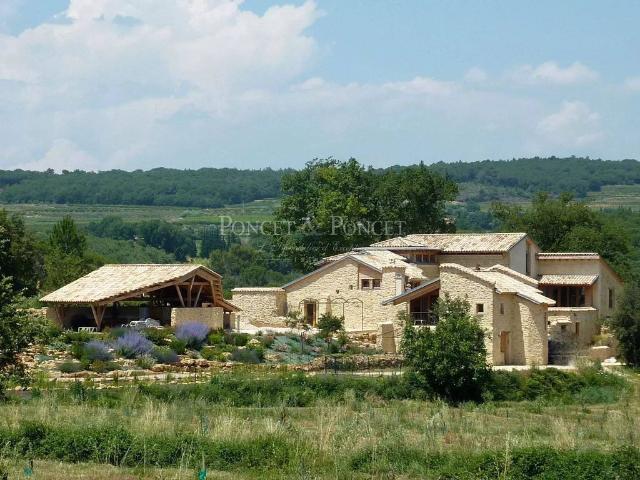 Maison de prestige de 710 m2 en vente Sabran, Occitanie