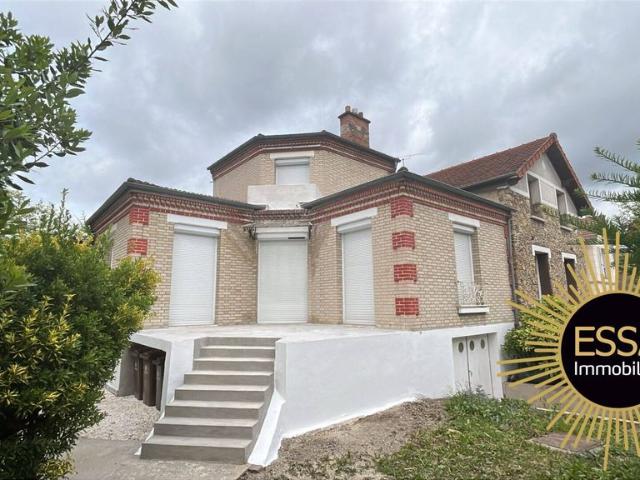 Maison de prestige de 74 m2 en vente Viroflay, Île de France