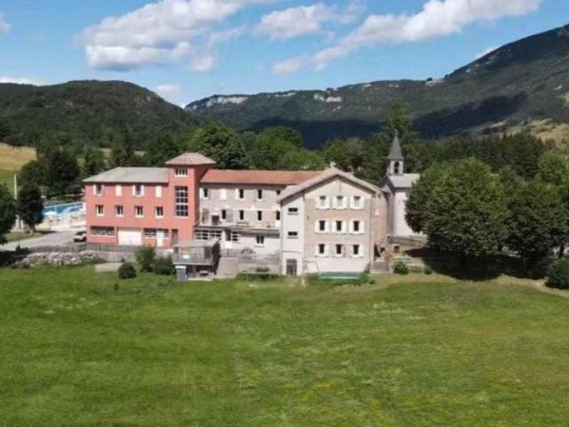 Maison de 20 pièces de luxe en vente à Le Chaffal, Auvergne Rhône Alpes