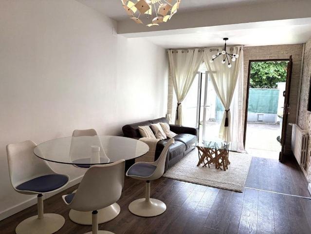 Maison de prestige de 98 m2 en location Sèvres, Île de France