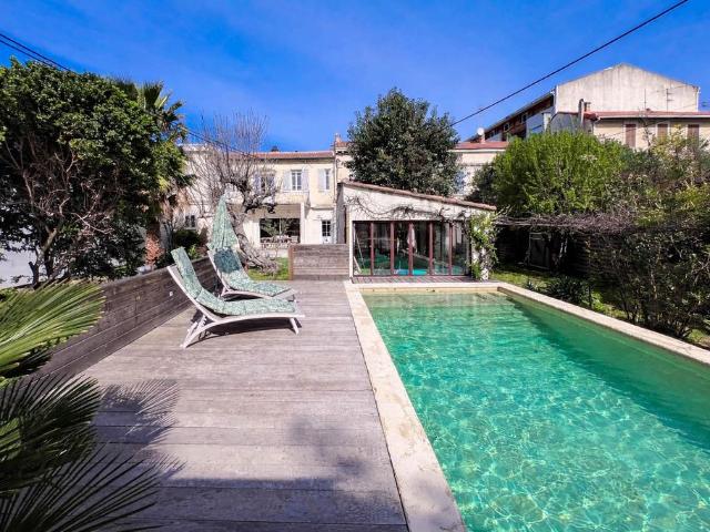 Maison de prestige en location Avignon, France