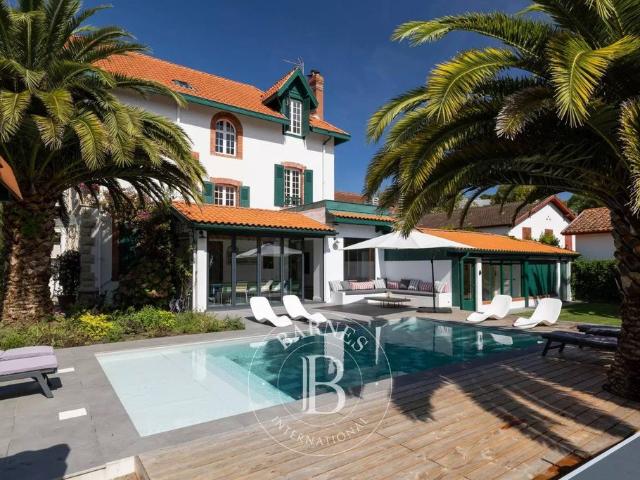 Maison de prestige de 365 m2 en location Biarritz, France