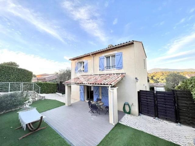 Maison de luxe de 4 chambres en location à Valbonne, France