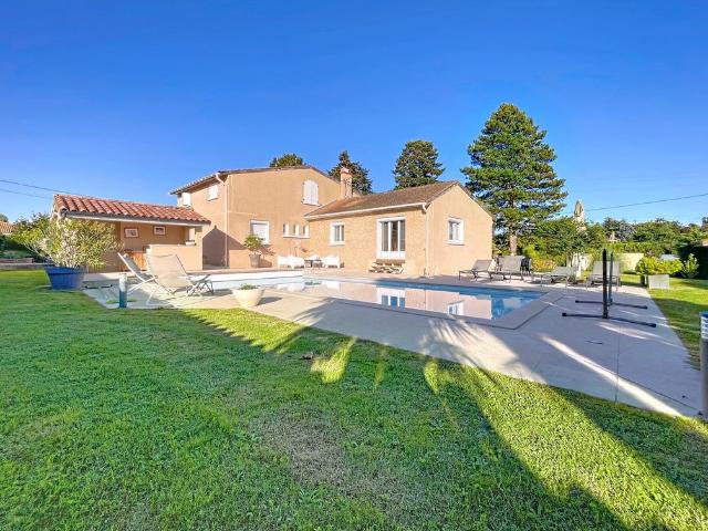 Maison de prestige en vente Charly, Auvergne Rhône Alpes