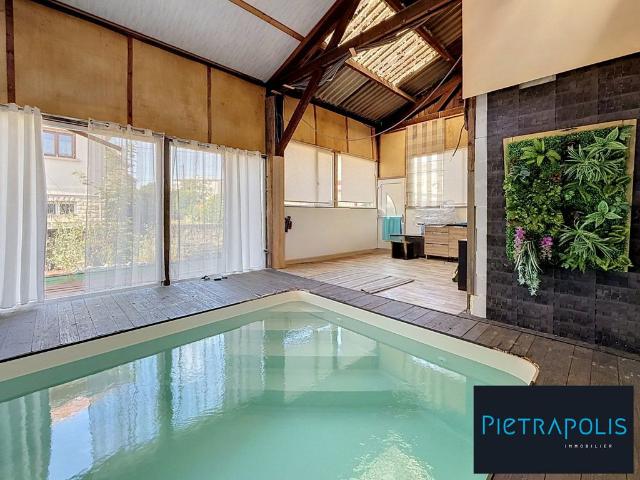 Maison de luxe 2 chambres en vente à Chenôve, France