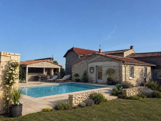 Maison de prestige en vente Fontenay le Comte, France