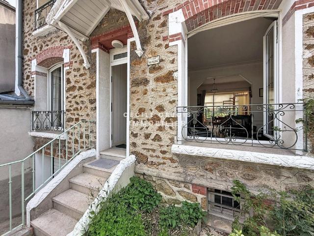 Maison de prestige en vente Joinville le Pont, France