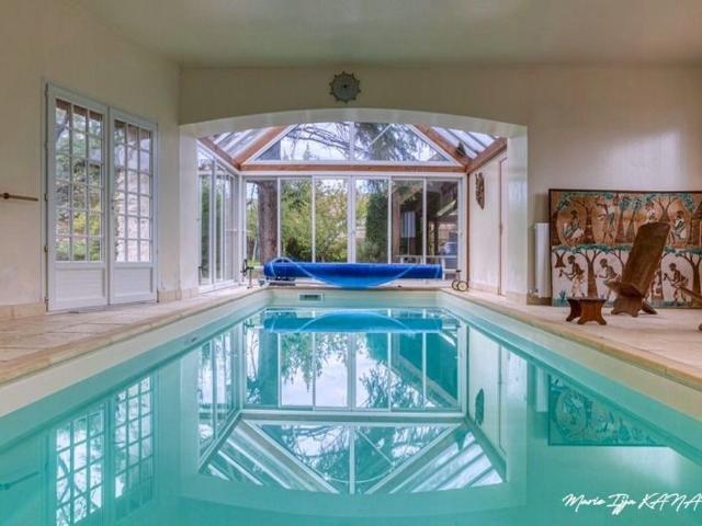 Maison de prestige en vente Longnes, France