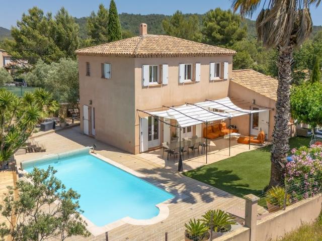 Maison de prestige en vente La Crau, Provence Alpes Côte d'Azur