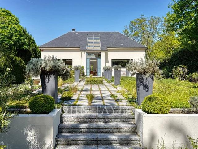 Maison de prestige en vente Lamorlaye, France