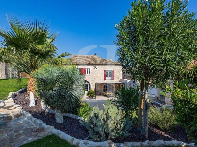 Maison de prestige en vente L'Isle sur la Sorgue, France