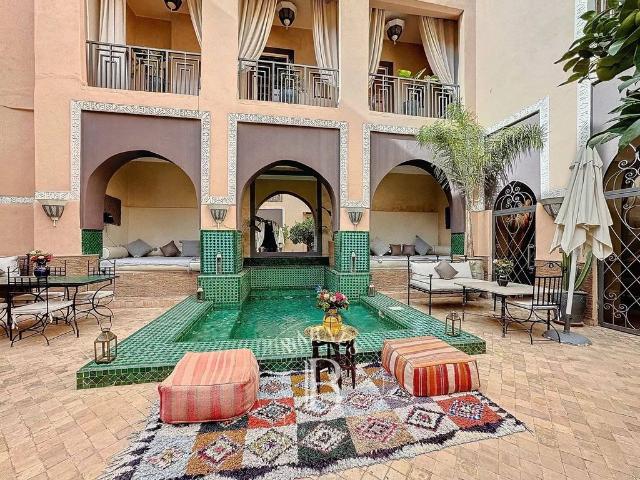 Maison de luxe de 1300 m2 en vente Marrakech, Maroc