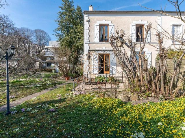 Maison de prestige en vente Nogent sur Marne, France