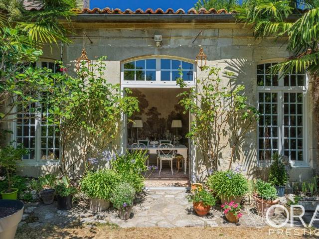 Maison de prestige en vente Saint Jean d'Angély, France