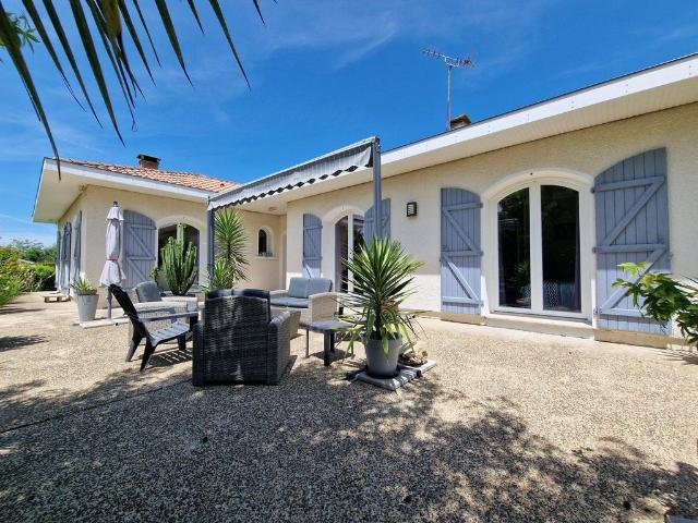 Maison de prestige en vente Rivière, France