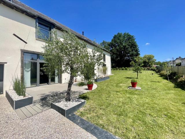 Maison de prestige en vente Vezin le Coquet, France