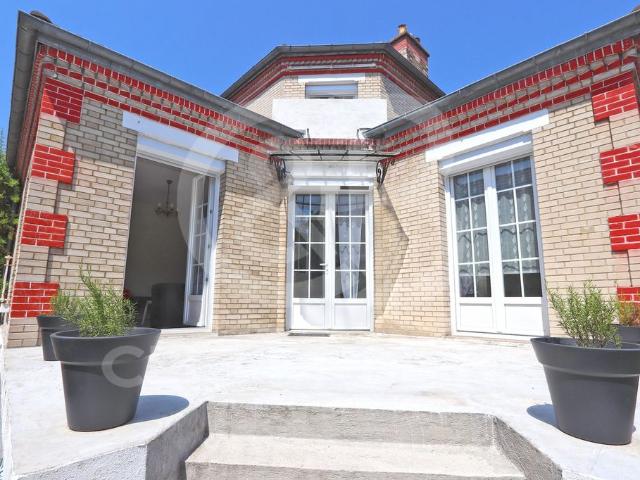 Maison de prestige en vente Viroflay, France