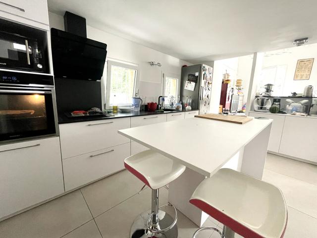 Maison de Prestige Pelissanne 5 pièce s 156 m2