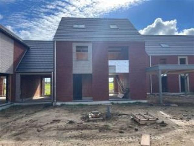 Maison de rangée neuve avec carport, terrasse, jardin | Gros
