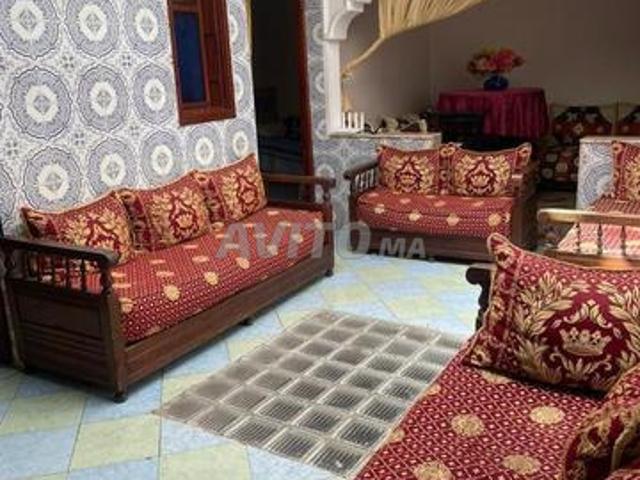 Maison de trois étages à vendre