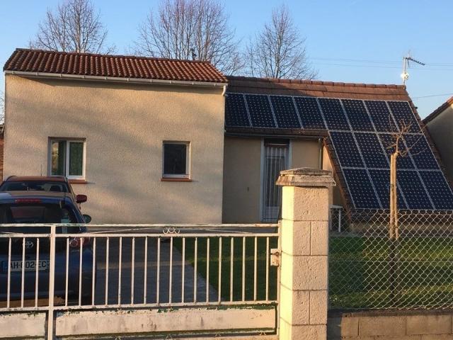 Maison de type 4 composée d 'un séjour/salle à manger, cuisi. 74m² Bias