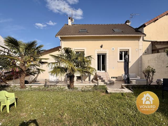 Maison de type F5 3 à 4 chbs quartier du clos