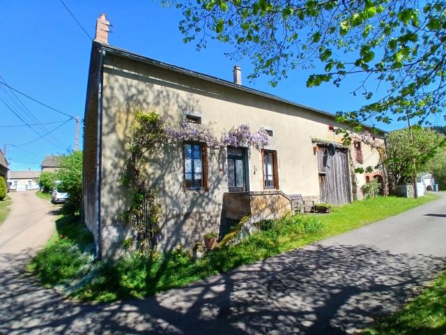 Maison de vacances à Jeaux commune de Mhère, entre Lormes et. 59m² Mhère