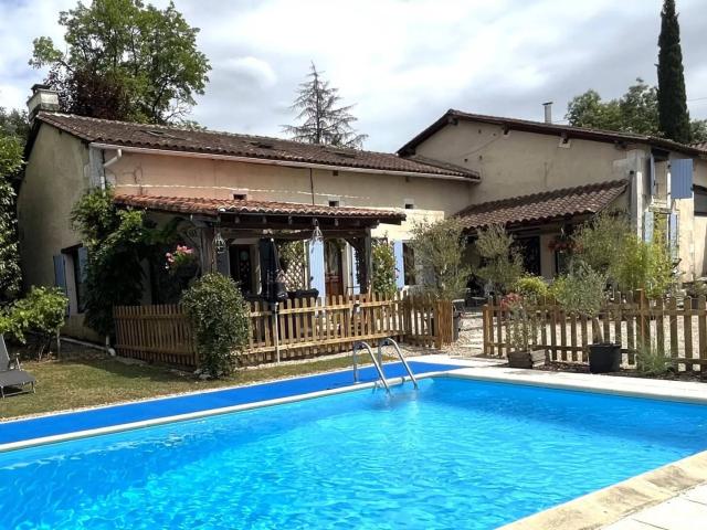 Maison de vacances idéale avec piscine dans un cadre pittoresque