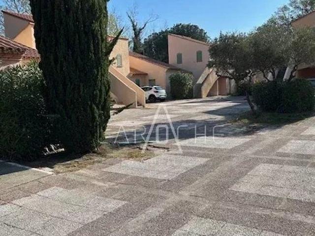 Maison de vacances parking et terrasse