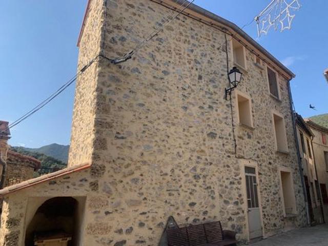 MAISON DE VILLAGE