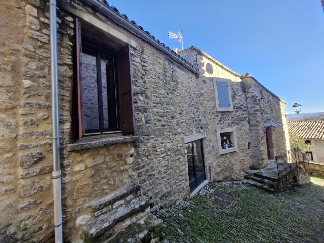 MAISON DE VILLAGE