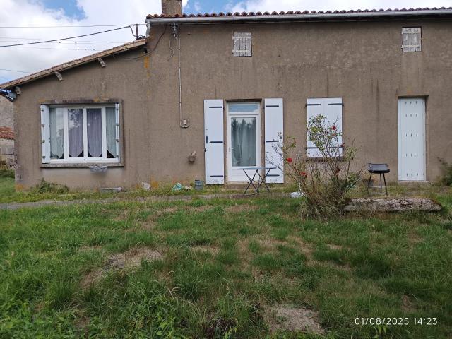 MAISON DE VILLAGE
