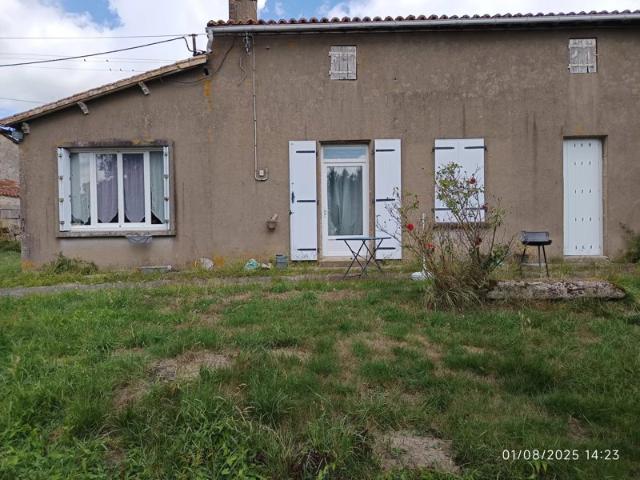 MAISON DE VILLAGE