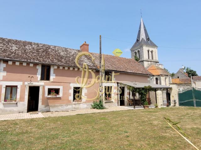 MAISON DE VILLAGE 4 CHAMBRES AVEC PETITES DEPENDANCES ET JA