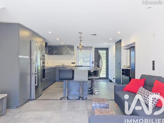 Maison de village 4 pièces 80 m²