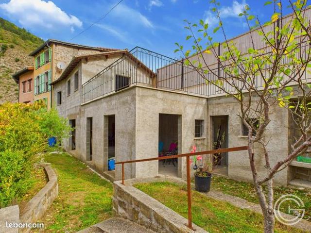Maison de village 4 pièces 137 m²