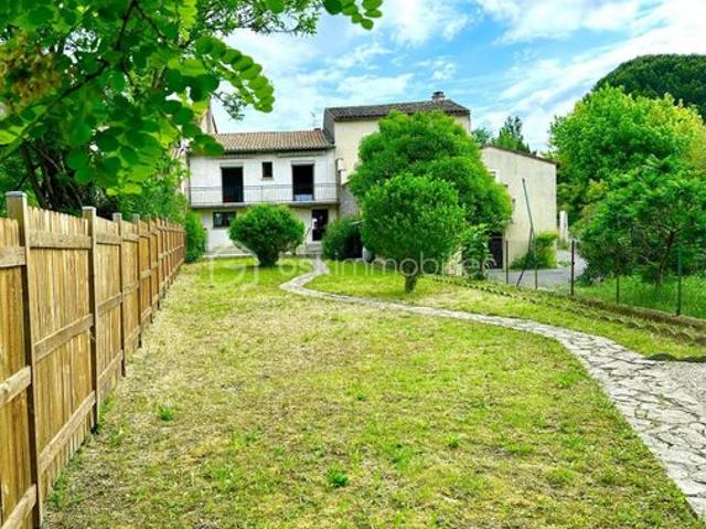 Maison de village 4 pièces 140 m²