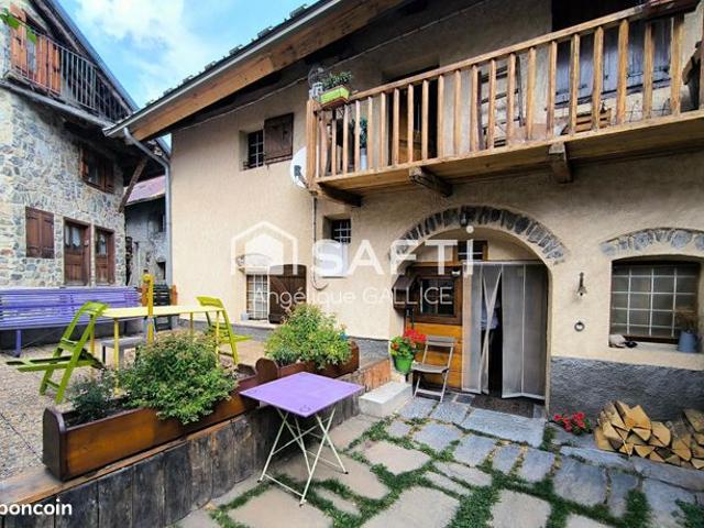 Maison de village 4 pièces 148 m²