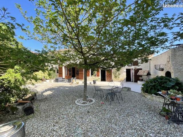 Maison de village 4 pièces 168 m²