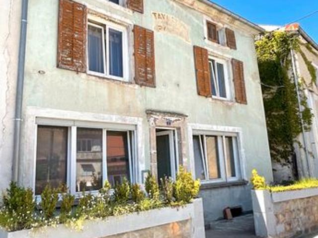 Maison de village 4 pièces 180 m²