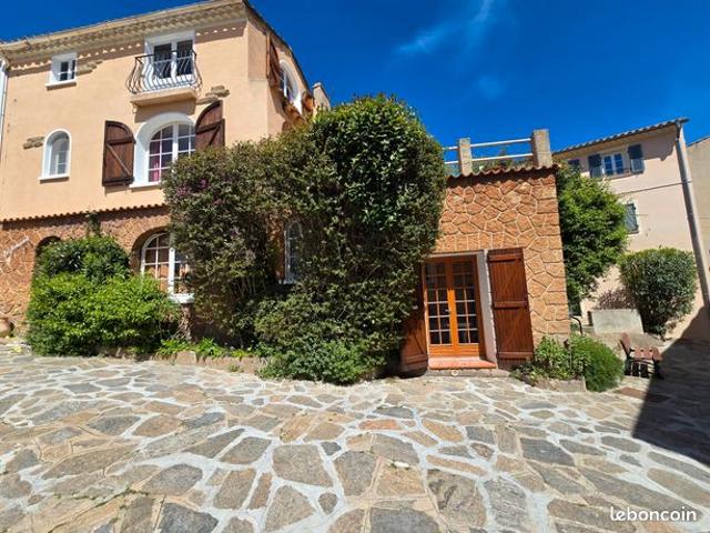 Maison de village 4 pièces avec magnifique terrasse