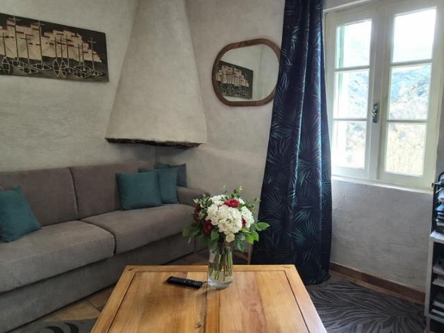 MAISON DE VILLAGE 4 PIECES DE 87m2 DANS LA VALLEE DE LA VIS