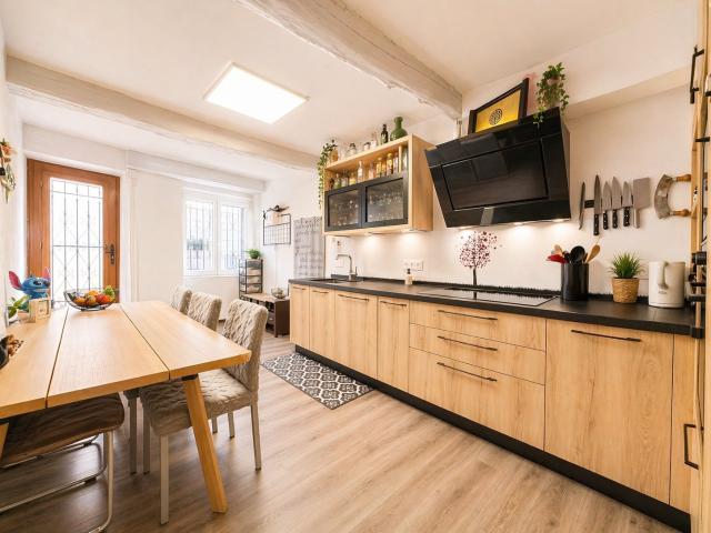 Maison de village 4 pièces rénovée avec cave voutée