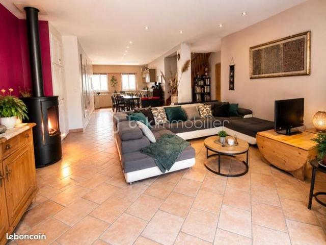 Maison de village 5 pièces 150 m²