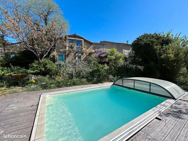 Maison de village 5 pièces 157 m²