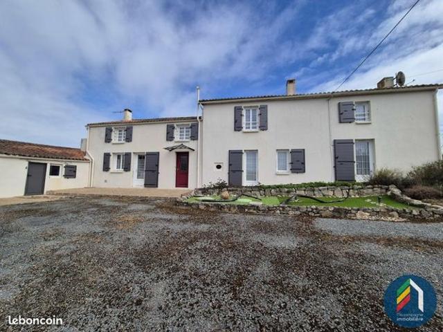 Maison de village 5 pièces 163 m²