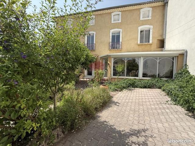 Maison de village 5 pièces 180 m²